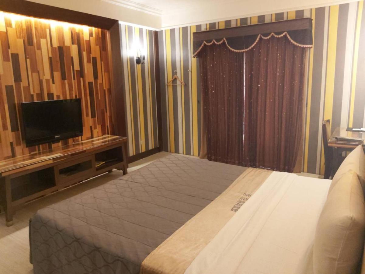 Chateau Motel Гаосюн Экстерьер фото