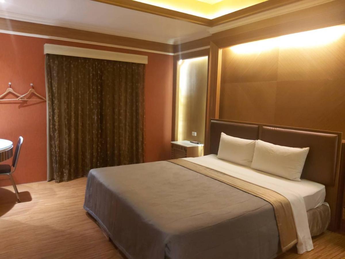 Chateau Motel Гаосюн Экстерьер фото